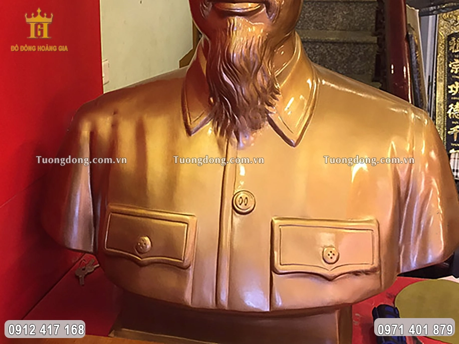 Trang phục Bác Hồ mặc vô cùng giản dị